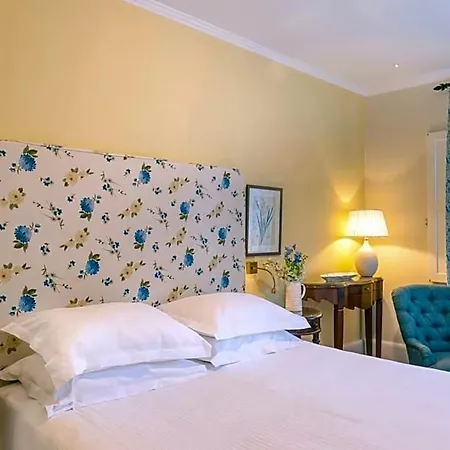 Kouneni Hotel