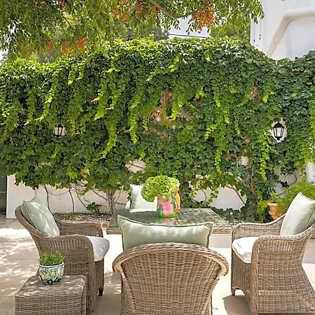 Hotel Kouneni 3*