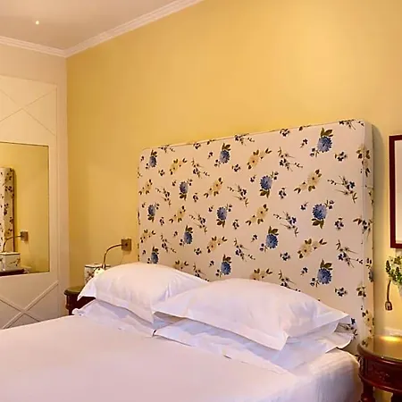Kouneni Hotel 3*